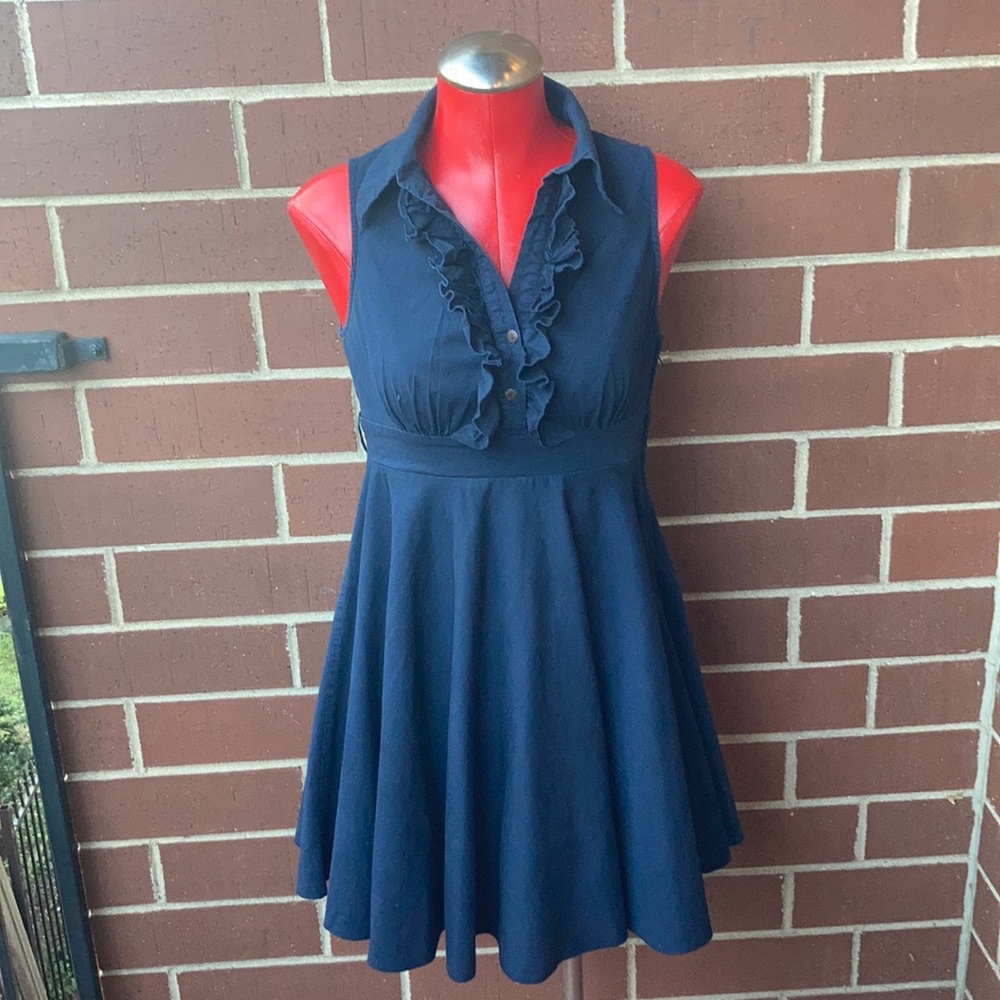 🚫SOLD🚫Ruffled Front Sleeveless Dress